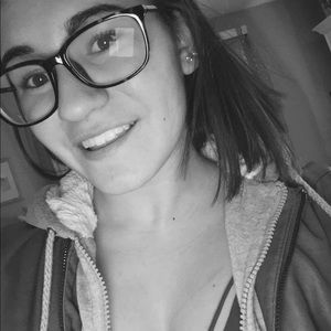 Meet your Posher, Kamri